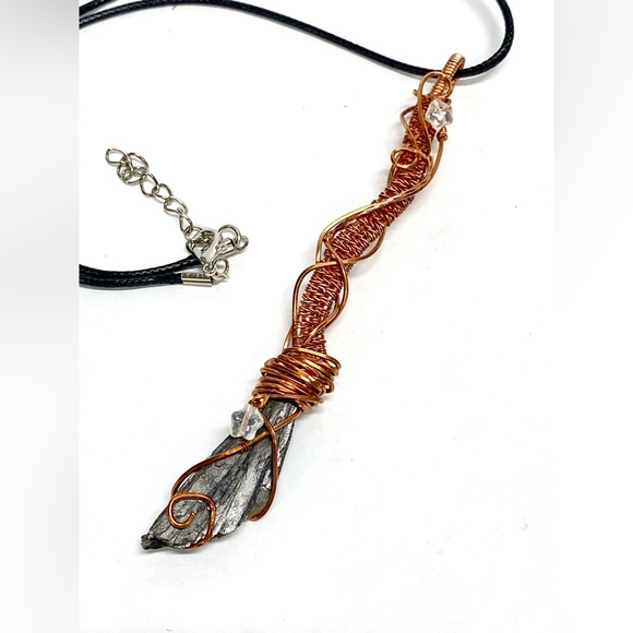 HANDMADE Halloween Witch’s Broom Hand Wrapped Bare Copper Kyanite Fan Pendant - Picture 5 of 10